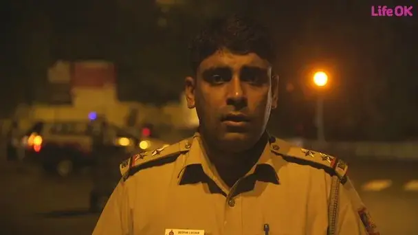 The police rescue a girl