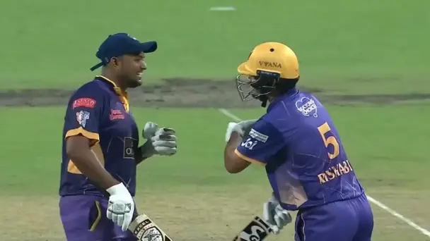 Murshidabad Kings beat Shrachi Rarh Tigers by 5 wickets | Match 9