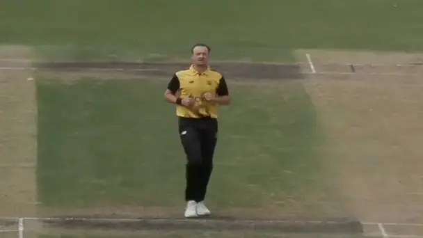 Joel Paris's 4 for 62 | Match 15