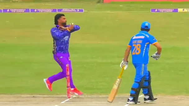 Chirag Tyagi's 3 for 28 | Match 17