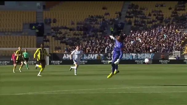 UNREAL! Keeper's touch turns into a bizarre goal