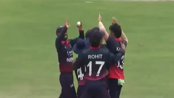 Karan KC's 4 for 19 | Match 98