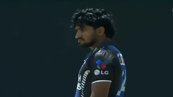 Khaled Ahmed's 4 for 26 | Match 5