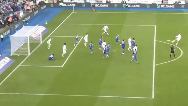 WHAT A GOAL! Peck nets an absolute stunner vs Leicester