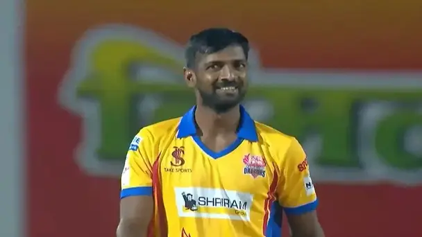 Sachin Shinde's 4 for 14 | Match 30