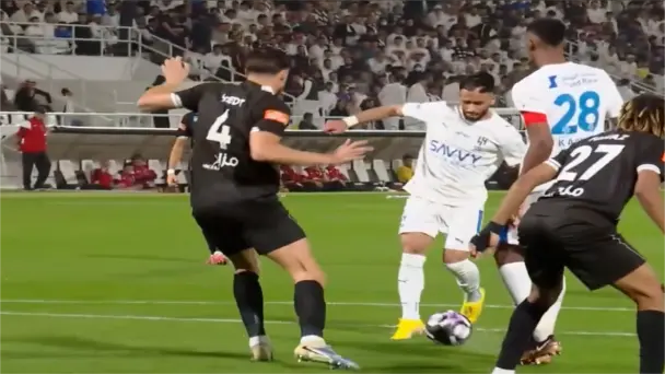 SENSATIONAL! Mandash strikes a clinical first-time finish