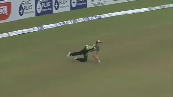 UNREAL! Ethan Brookes plucks a blinder out of thin air