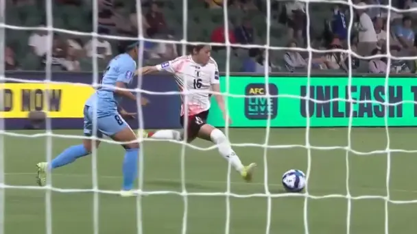Absolute Beauty! Yamamoto bends one into the top corner