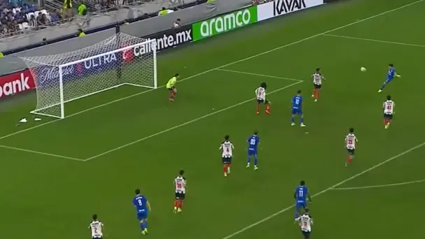 Ibanez’s stunning volley ignites Cruz Azul's comeback win