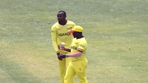 Cosmas Kyewuta's 3 for 43 | 2nd ODI