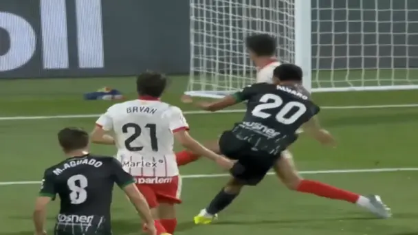 SHARP TURN! Alvaro breaks the deadlock for Elche