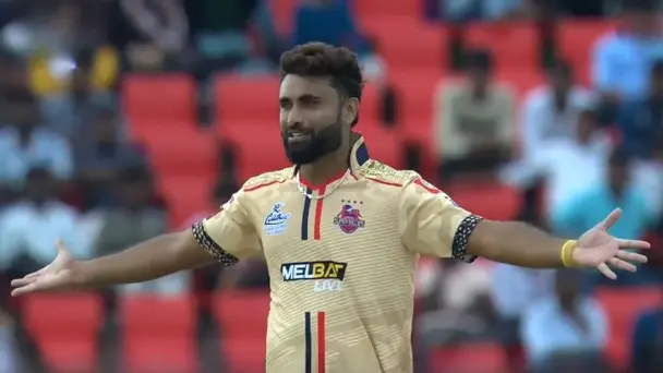 Abhishek Tanwar's 4 for 16 | Match 10