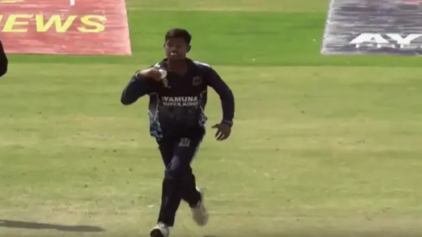 Vinayak Nigam's 3 for 12 | Match 16