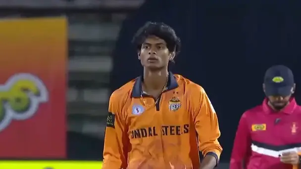 Yash Punja's 3 for 29 | Match 18