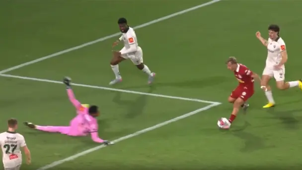 Too Smooth! Luca Jovanovic leaves the defenders in the dust