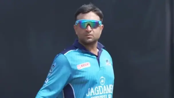 Anuj Khurana's 3 for 27 | Match 16