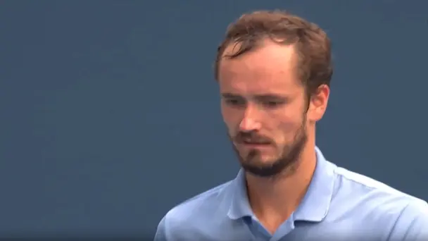 Rei Sakamoto vs Daniil Medvedev | Day 4 | Stadium