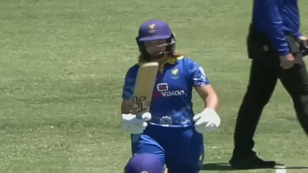 Carly Leeson's 50 off 51 | Match 14