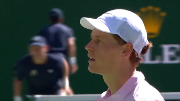 Rally Masterclass! Sinner tricks Zverev in stunning fashion