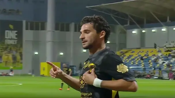CLINICAL! Houssem Aouar scores the opener for Al-Ittihad