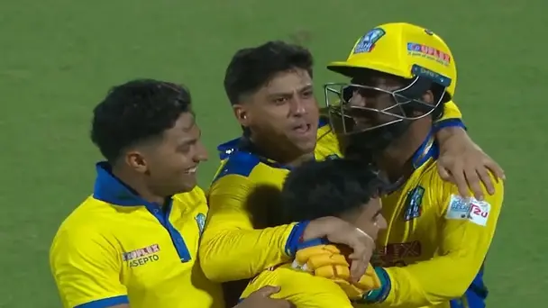 Central Delhi Kings beat Outer Delhi Warriors by 4 on DLS | Match 4