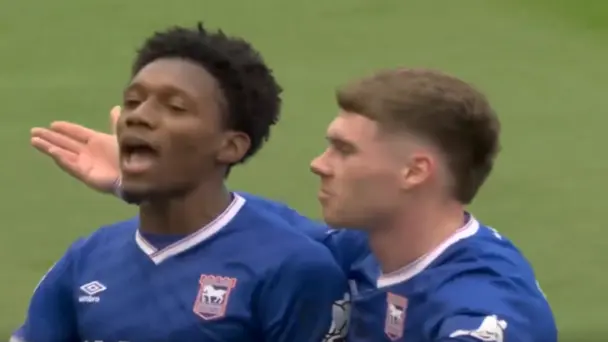 WOWZA! Jaden Philogene scored a stunner from distance