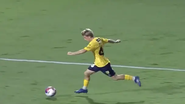 WOWZA! Jesse Mantell unleashes an absolute rocket on debut