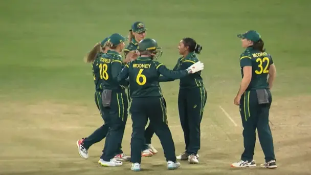 Alana King's 3 for 14 | 1st T20I