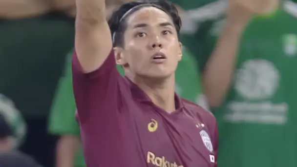 WOAH! Yoshinori finishes off a well-worked free-kick routine