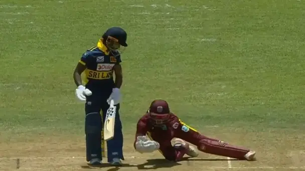 Sensational Take! keeper's reflex catch ends Nissanka's innings
