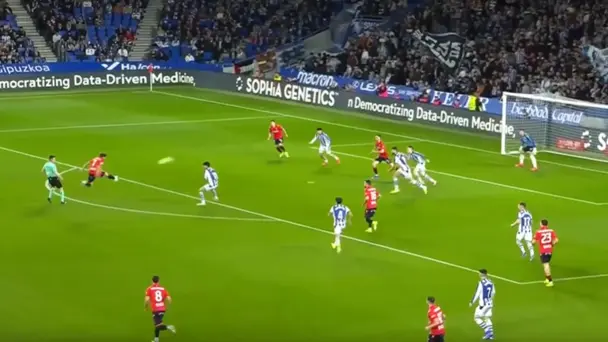 UNREAL FINISH! Jon Moncayola stuns Anoeta Stadium