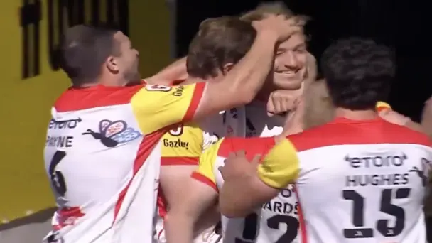 TOWERING HEADER! Corban Piper breaks the deadlock for Wellington