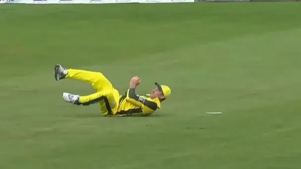 Legend Still Got It! Marsh stunned with an athletic catch