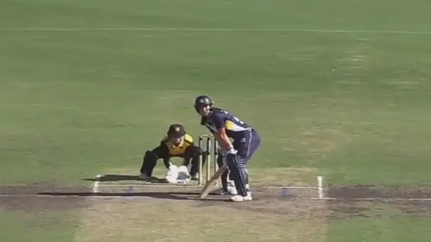 Tess Flintoff's 72* off 54 | Match 35 