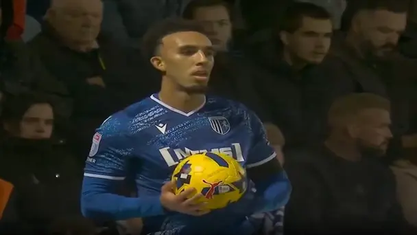 Gillingham 2-2 Crawley Town FC | Round 16