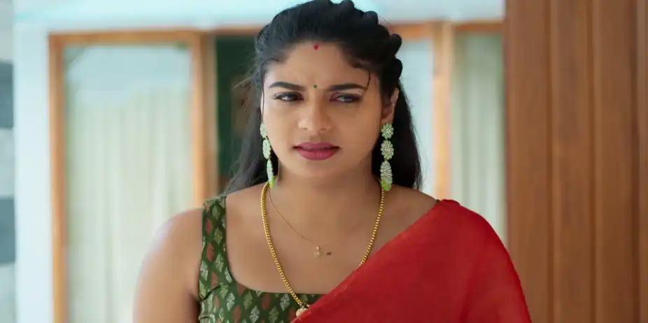 Chembarathy S1 E217 - Achamma Cautions Ramadevi