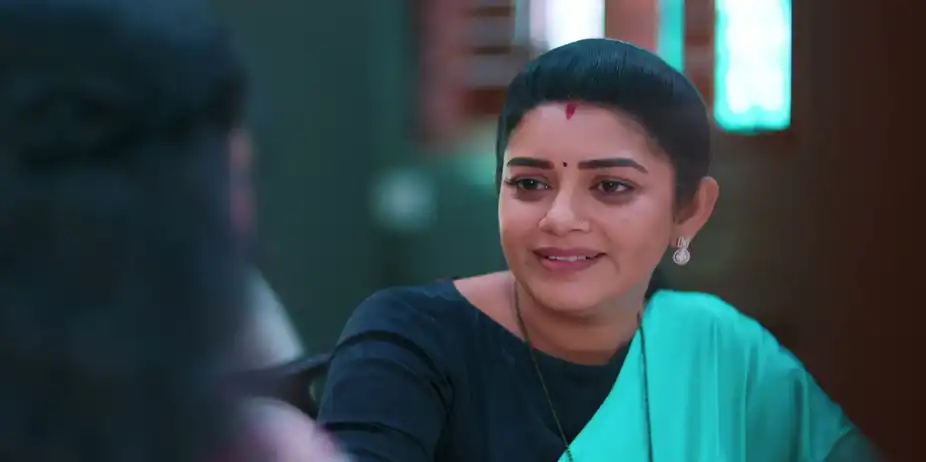 Amruthadhaare S1 E1012 - Goutham's Plan to Surprise Bhoomika