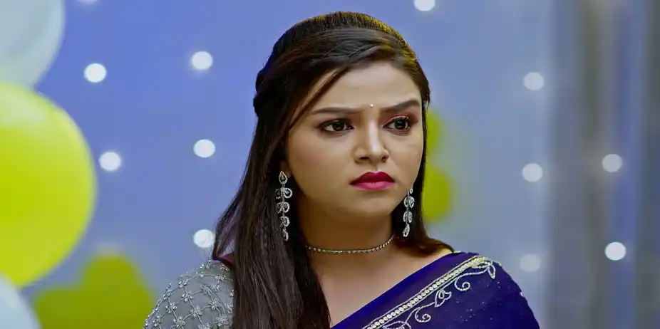Aval Varuvala S1 E542 - Manisha Hides a Truth from Bhagyalakshmi