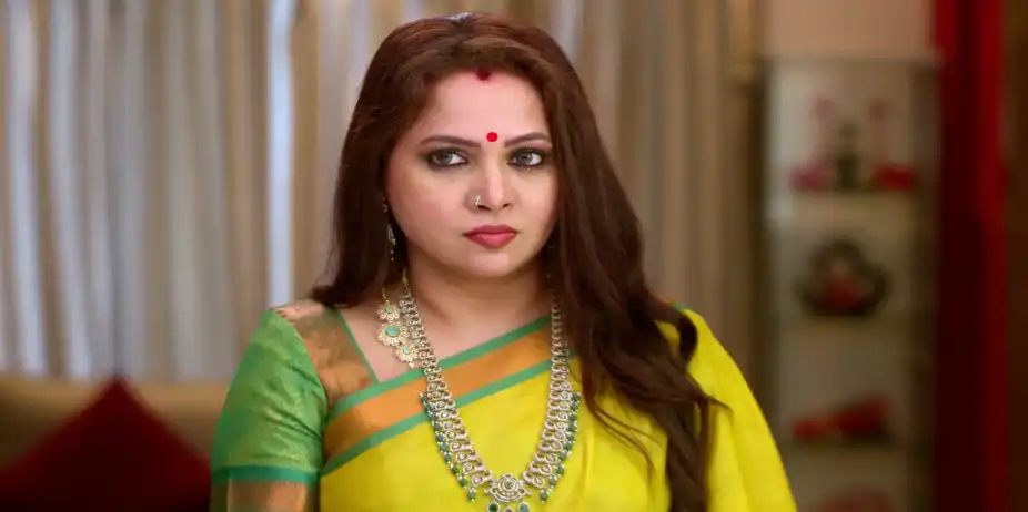 Samanthi S1 E3 - Kaatu Raja Harms Samanthi