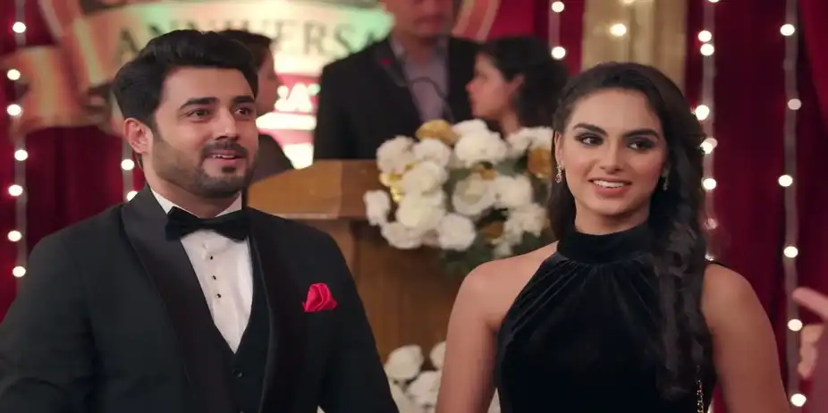 Girdhar Arrives at the Party with Shanaya