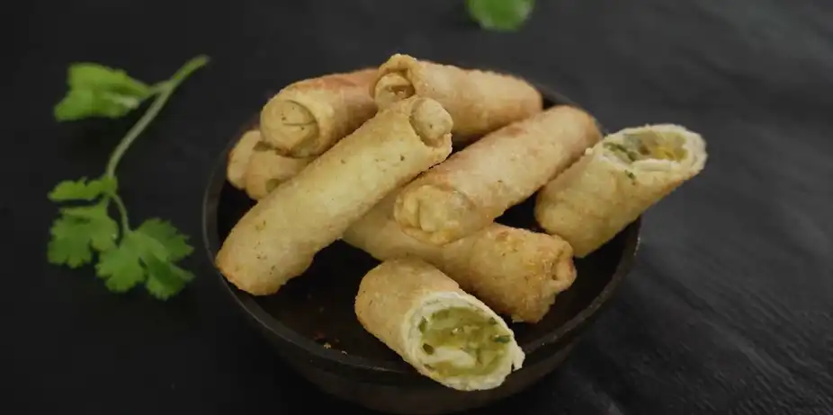 Amhi Sare Khavaiyee S1 E180 - Special Jaswand Modak by Tejal Pawar