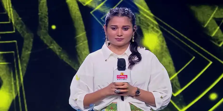 SA RE GA MA PA - India's Next Singing Sensation S1 E6 - Contestants Rock the Class Versus Mass Challenge