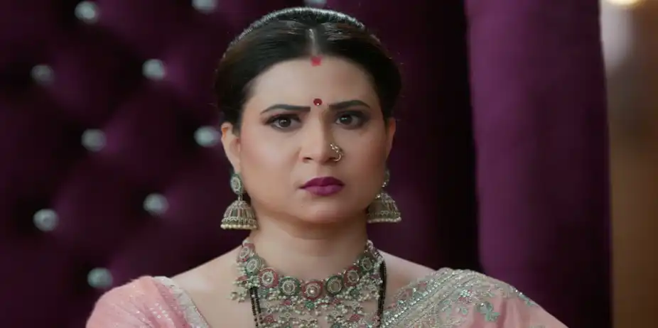 Vasudha S1 E683 - Lajvanti Insults Chandrika