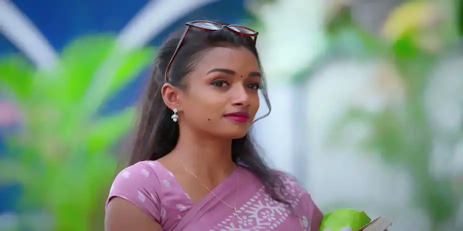 Appatha Plans Against Meenakshi