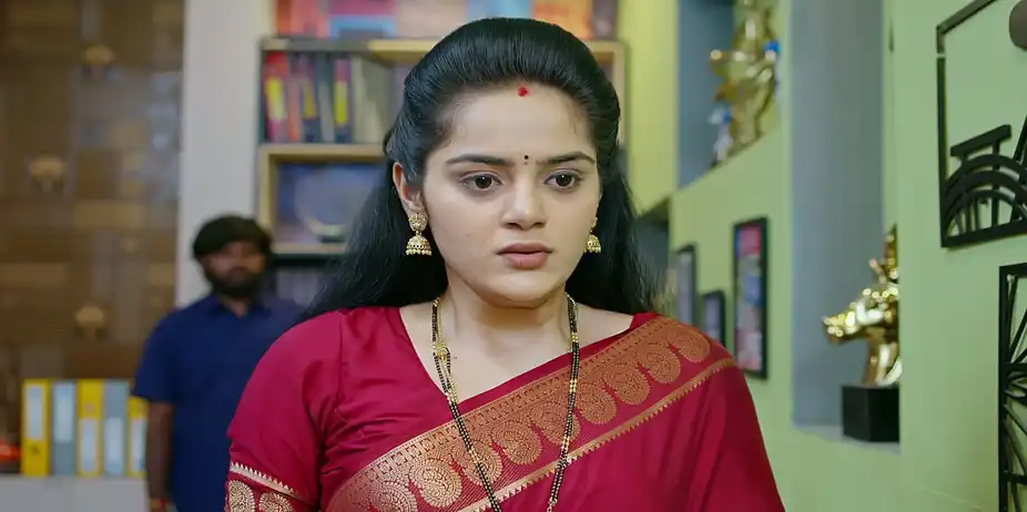Kudumbasametham S1 E554 - Saranya Finds a Clue