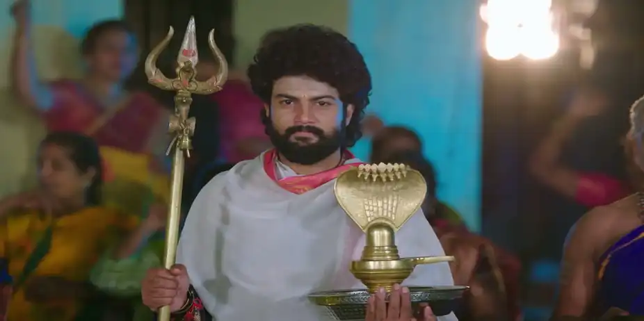 Annayya S1 E553 - Sharada Helps a Woman with Childbirth