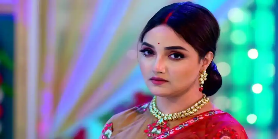 Uma S1 E231 - Anurag Faints in the Middle of the Party