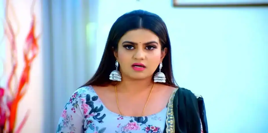 Naagini - 2 S1 E623 - Shivani Finds a New Suitor for Mayuri