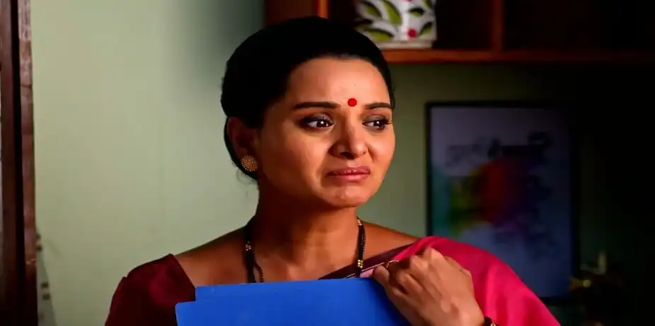 Sara Kahi Tichyasathi S1 E23 - Vijay Leaves the Khots' House