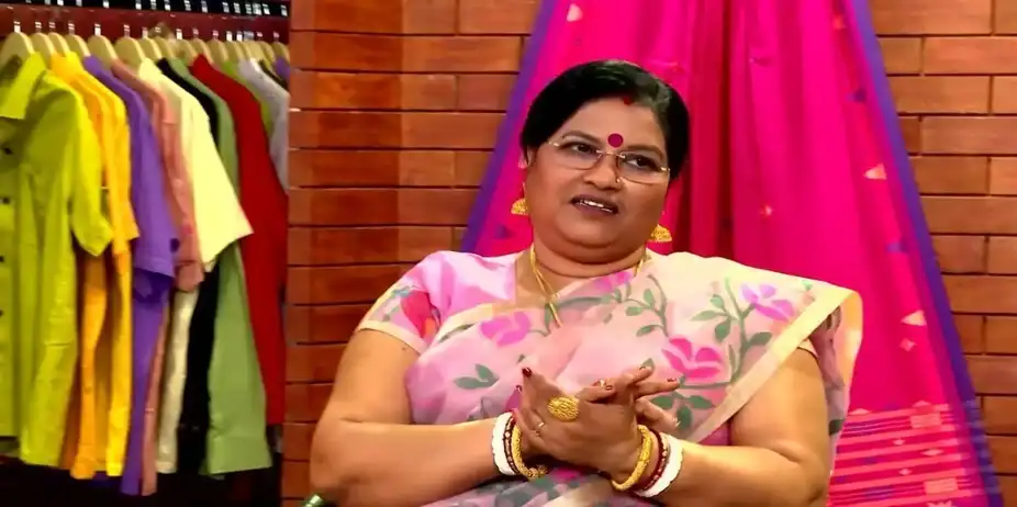Ghore Ghore Zee Bangla - October 04, 2023 - Performance 2